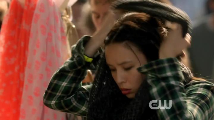 VampireDiariesWorld-dot-org_StarCrossedS01E03-0608.jpg