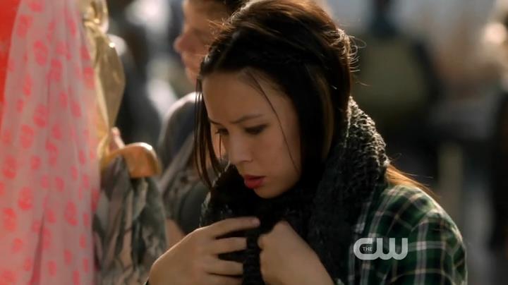 VampireDiariesWorld-dot-org_StarCrossedS01E03-0610.jpg