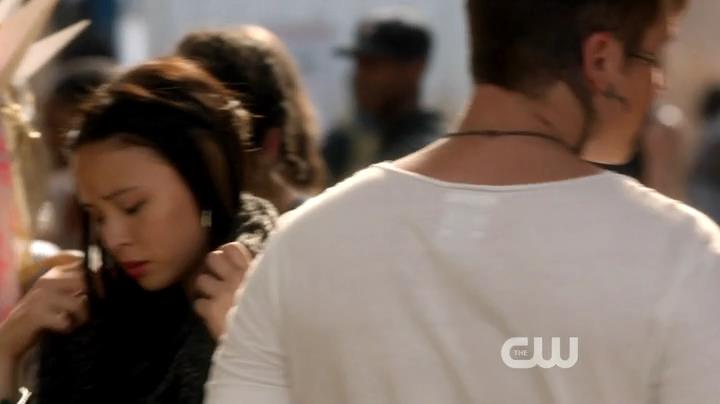 VampireDiariesWorld-dot-org_StarCrossedS01E03-0631.jpg