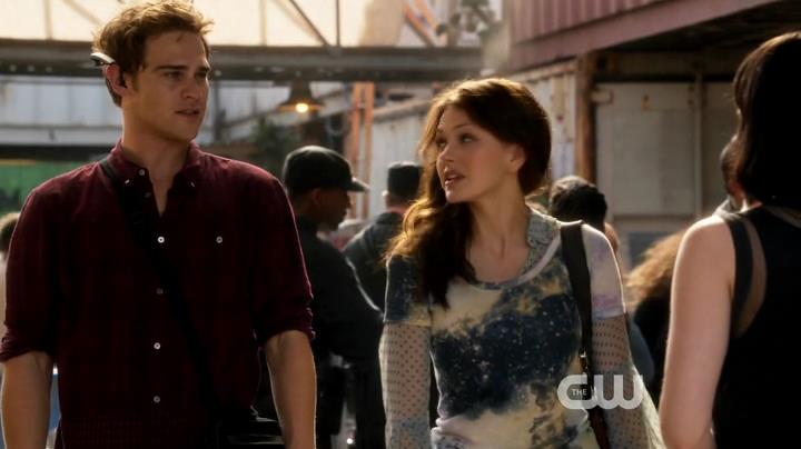 VampireDiariesWorld-dot-org_StarCrossedS01E03-0660.jpg