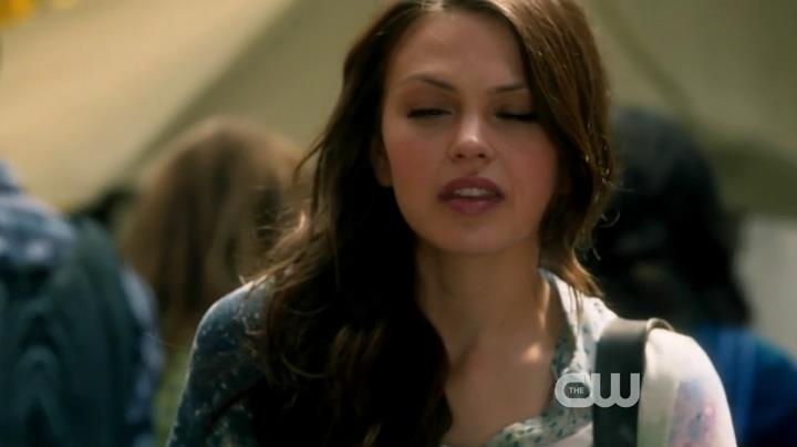 VampireDiariesWorld-dot-org_StarCrossedS01E03-0679.jpg