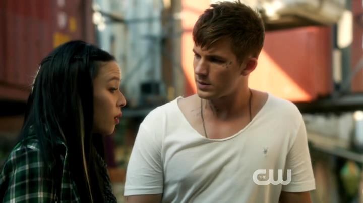 VampireDiariesWorld-dot-org_StarCrossedS01E03-1009.jpg