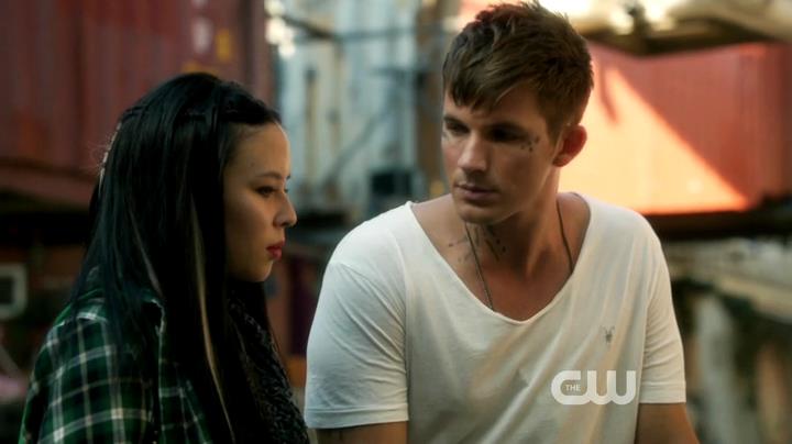 VampireDiariesWorld-dot-org_StarCrossedS01E03-1020.jpg