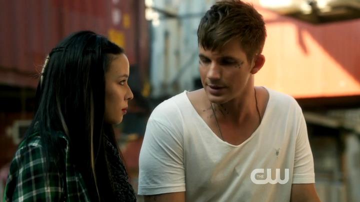 VampireDiariesWorld-dot-org_StarCrossedS01E03-1023.jpg