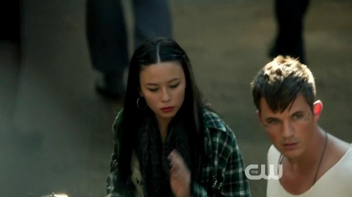 VampireDiariesWorld-dot-org_StarCrossedS01E03-1041.jpg