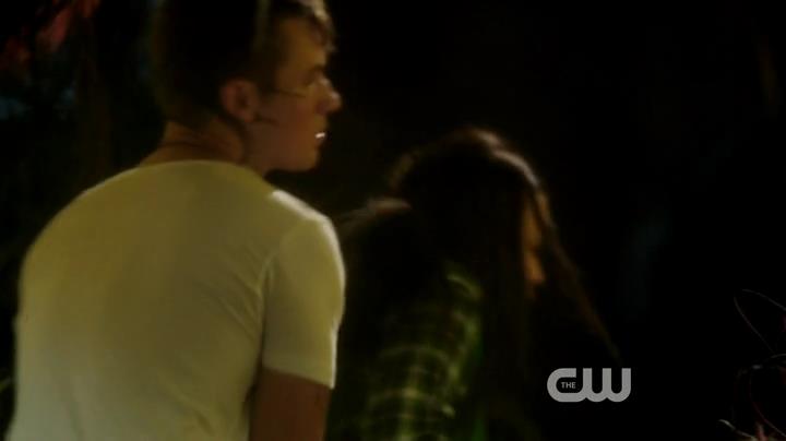 VampireDiariesWorld-dot-org_StarCrossedS01E03-1213.jpg