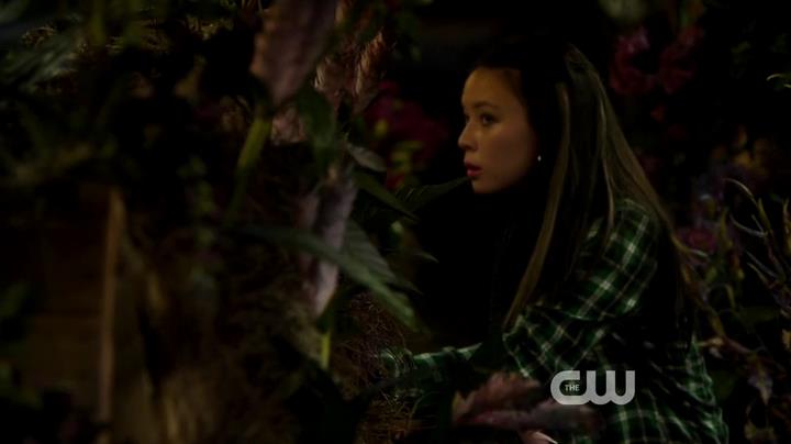 VampireDiariesWorld-dot-org_StarCrossedS01E03-1225.jpg