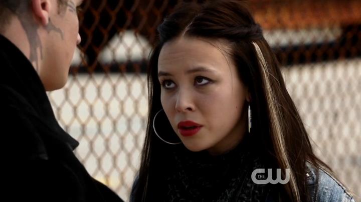 VampireDiariesWorld-dot-org_StarCrossedS01E03-1483.jpg