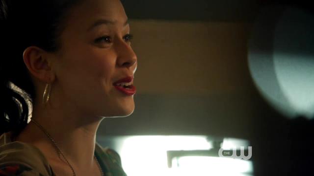 VampireDiariesWorld-dot-org_StarCrossedS01E04-0261.jpg