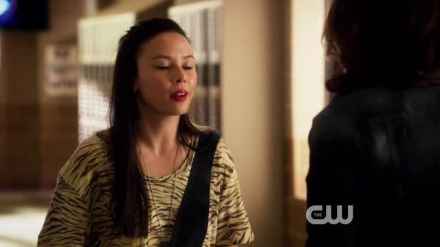 VampireDiariesWorld-dot-org_StarCrossedS01E04-1007.jpg