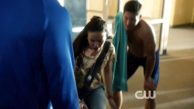 VampireDiariesWorld-dot-org_StarCrossedS01E04-1300.jpg