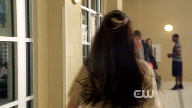 VampireDiariesWorld-dot-org_StarCrossedS01E04-1323.jpg