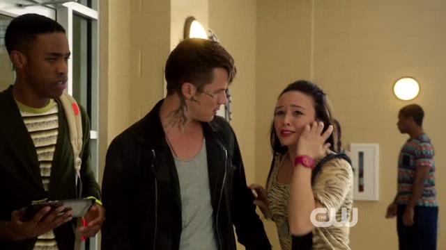 VampireDiariesWorld-dot-org_StarCrossedS01E04-1325.jpg