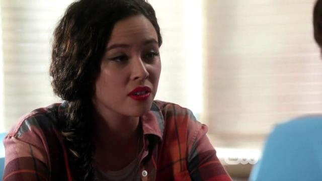 VampireDiariesWorld-dot-org_StarCrossedS01E06-0527.jpg