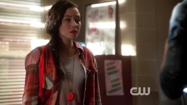 VampireDiariesWorld-dot-org_StarCrossedS01E06-0542.jpg