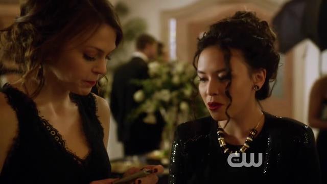 VampireDiariesWorld-dot-org_StarCrossedS01E06-0990.jpg