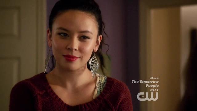 VampireDiariesWorld-dot-org_StarCrossedS01E06-2043.jpg