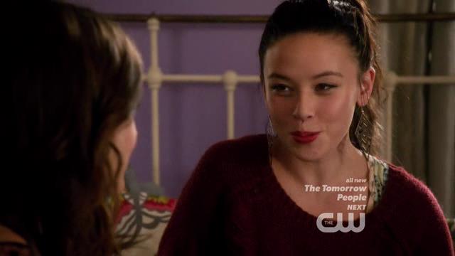 VampireDiariesWorld-dot-org_StarCrossedS01E06-2091.jpg