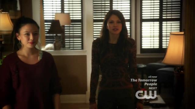 VampireDiariesWorld-dot-org_StarCrossedS01E06-2106.jpg