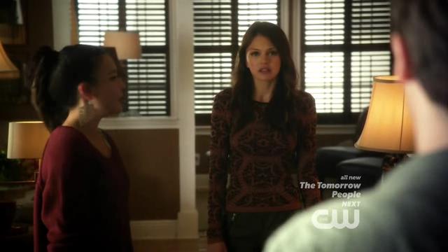 VampireDiariesWorld-dot-org_StarCrossedS01E06-2108.jpg