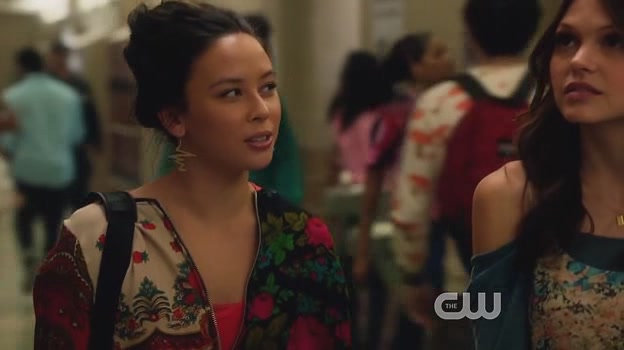 VampireDiariesWorld-dot-org_StarCrossedS01E08-0331.jpg
