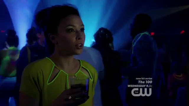 VampireDiariesWorld-dot-org_StarCrossed-S01E11-0485.jpg VampireDiariesWorld-dot-org_StarCrossed-S01E11-0485.jpg