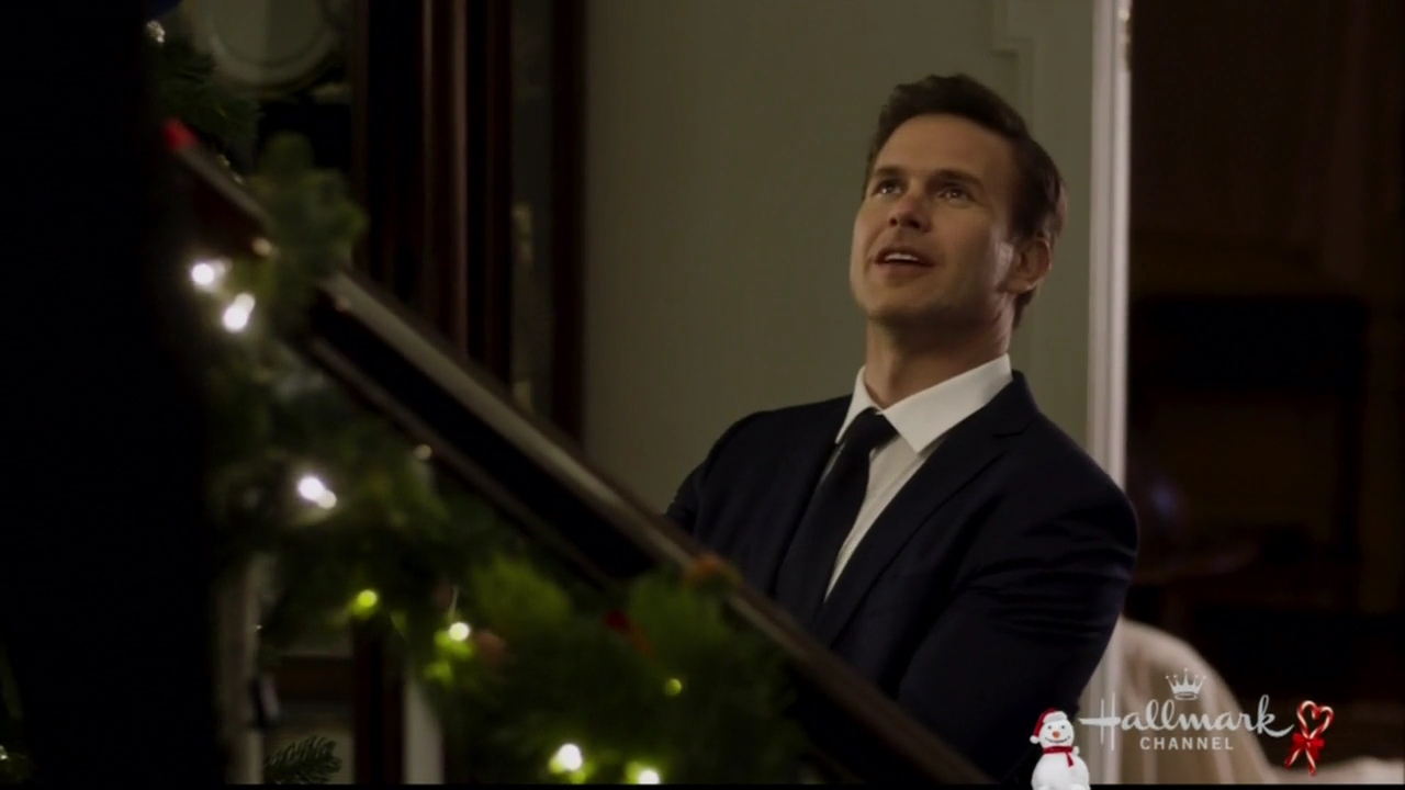 VampireDiariesWorld-dot-nl_ChristmasWishesAndMistletoeKisses04384.jpg