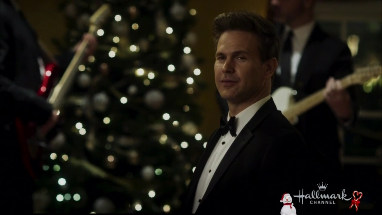 VampireDiariesWorld-dot-nl_ChristmasWishesAndMistletoeKisses07346.jpg