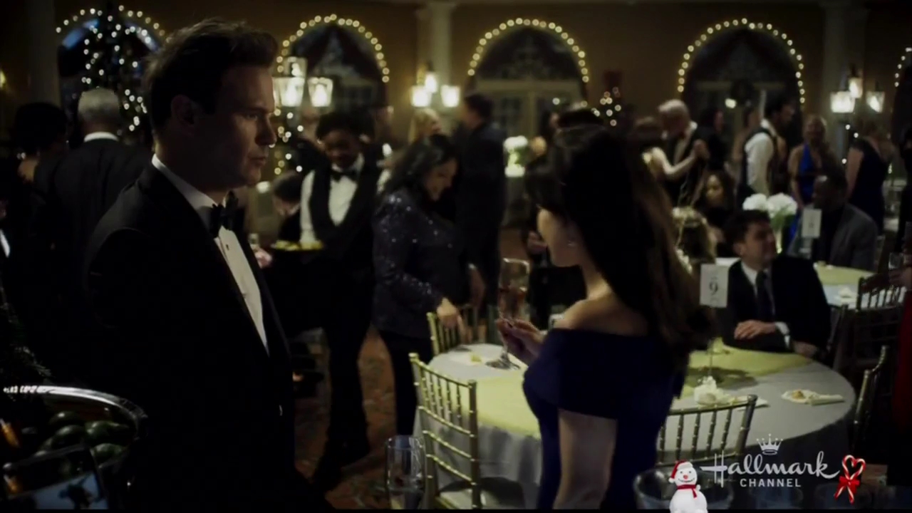 VampireDiariesWorld-dot-nl_ChristmasWishesAndMistletoeKisses07566.jpg