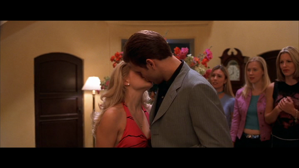 VampireDiariesWorld-dot-org_LegallyBlonde_Captures00035.png