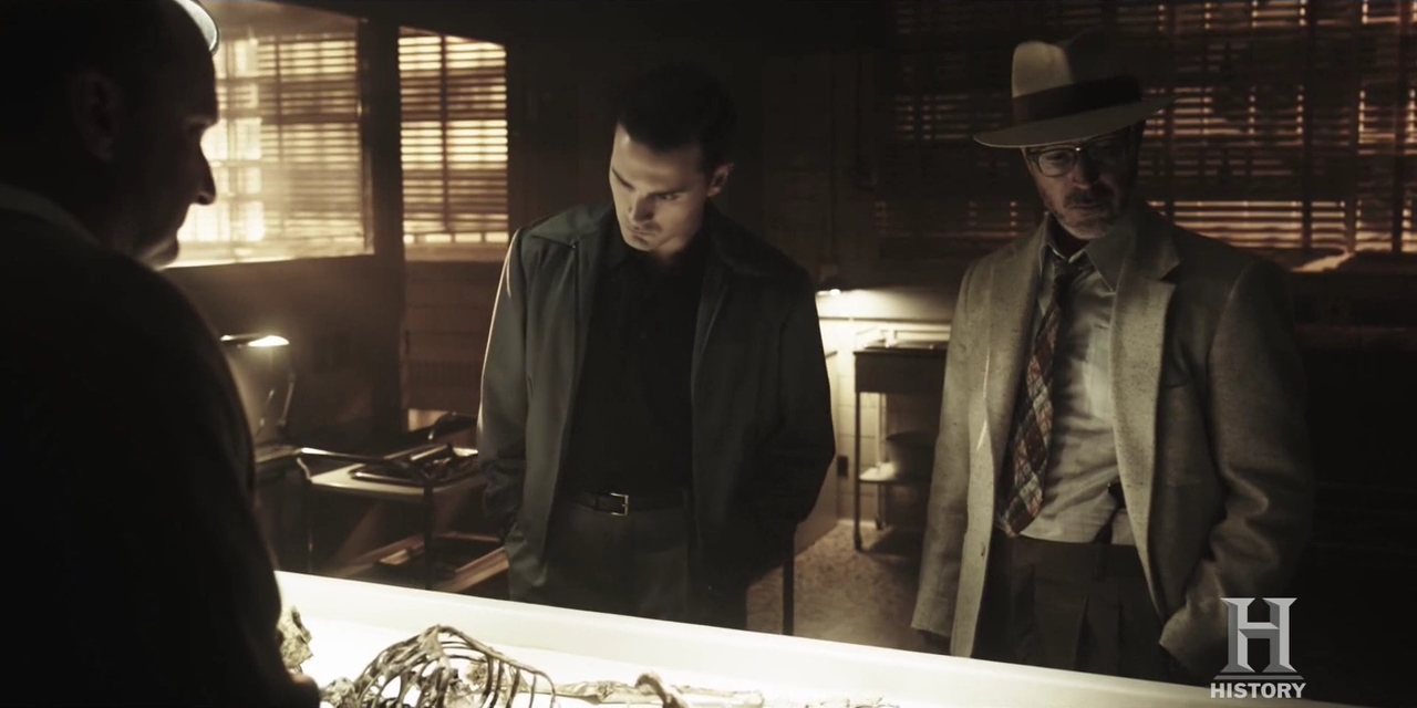 VampireDiariesWorld-dot-nl_ProjectBlueBook2x02-0825.jpg