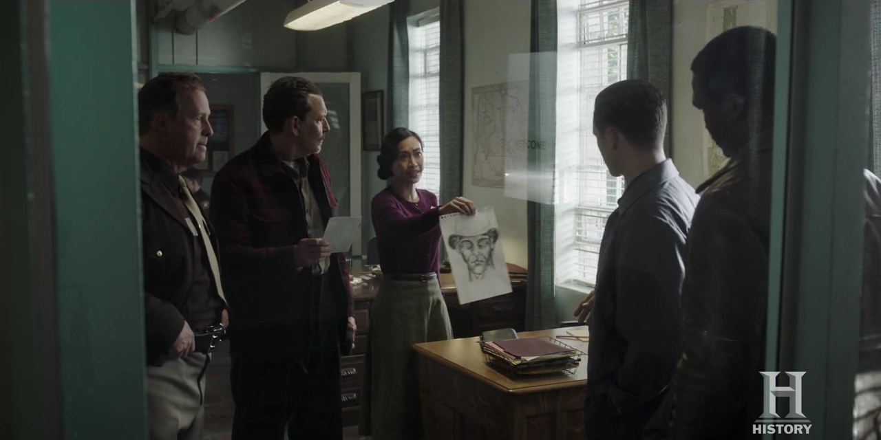 VampireDiariesWorld-dot-nl-ProjectBlueBook2x05-1950.jpg