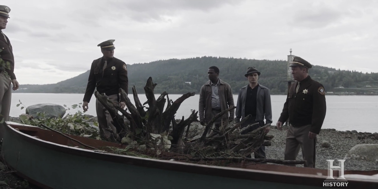 VampireDiariesWorld-dot-nl-ProjectBlueBook2x05-1976.jpg