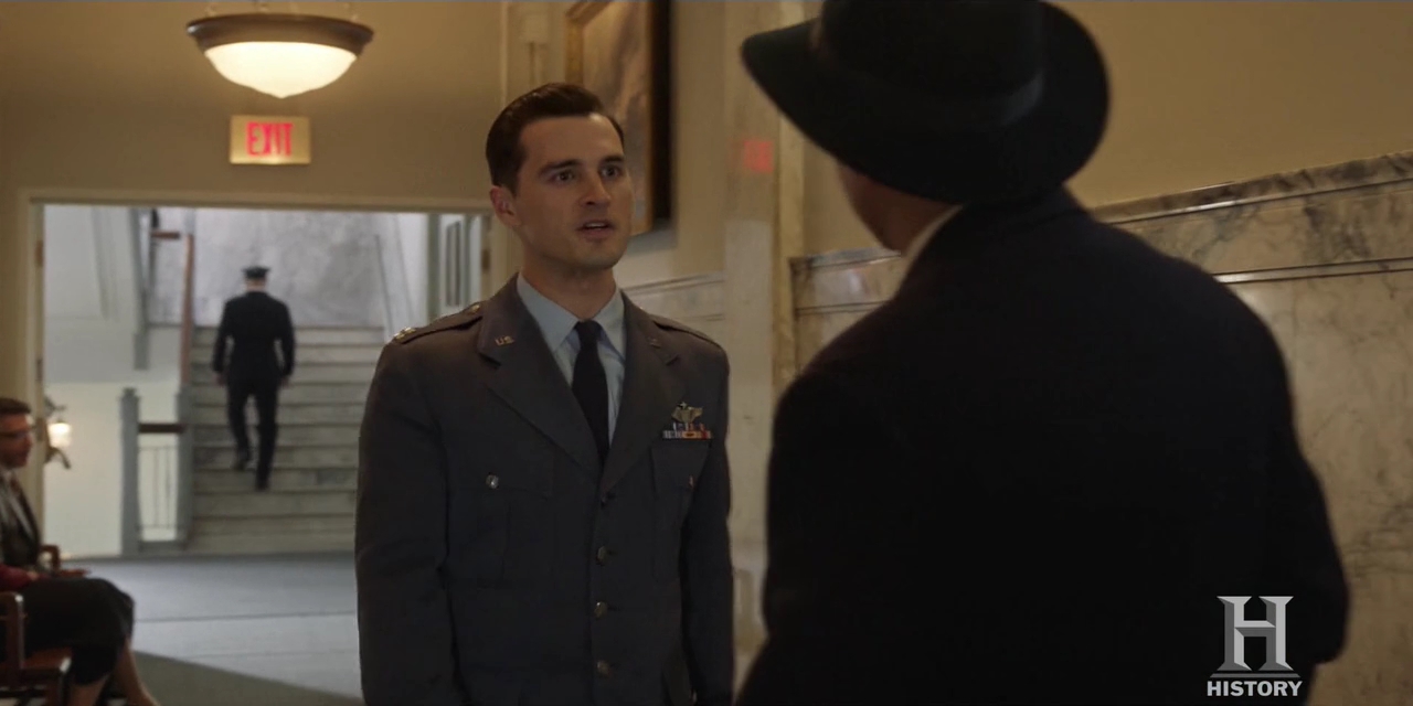 VampireDiariesWorld-dot-nl-ProjectBlueBook2x06-1979.jpg