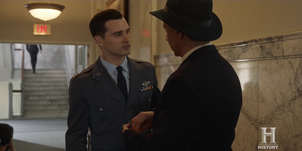 VampireDiariesWorld-dot-nl-ProjectBlueBook2x06-1983.jpg