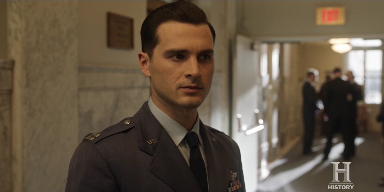 VampireDiariesWorld-dot-nl-ProjectBlueBook2x06-2012.jpg