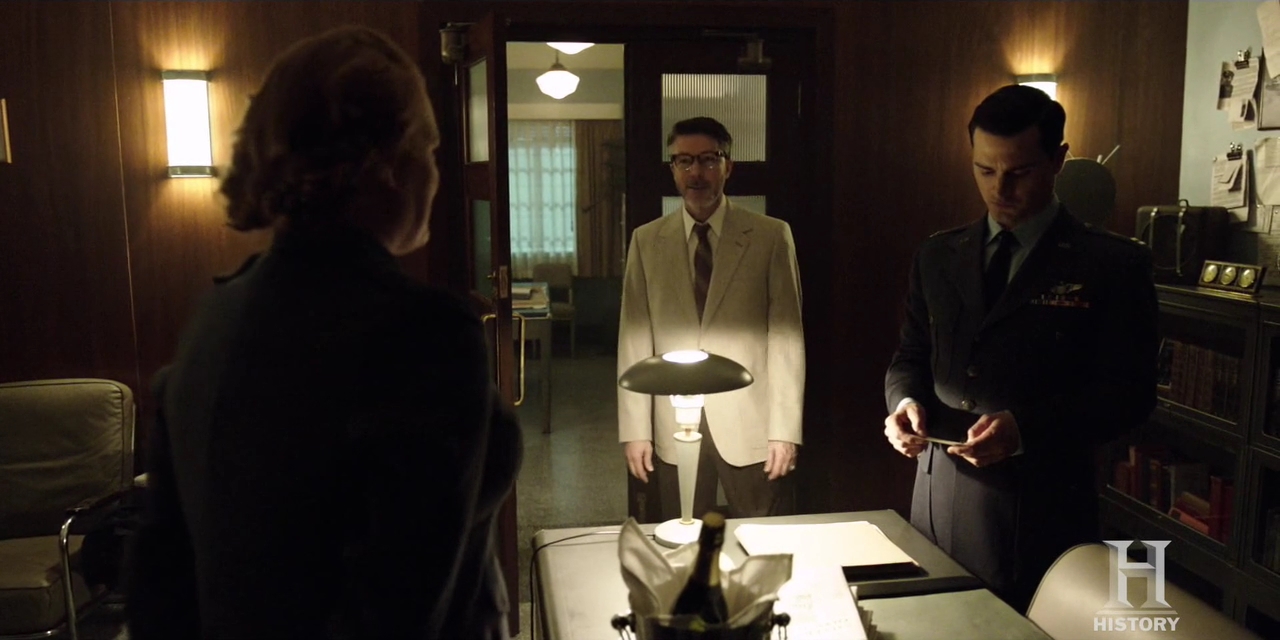 VampireDiariesWorld-dot-nl-ProjectBlueBook2x08-0124.jpg