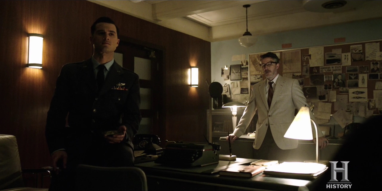 VampireDiariesWorld-dot-nl-ProjectBlueBook2x08-0193.jpg