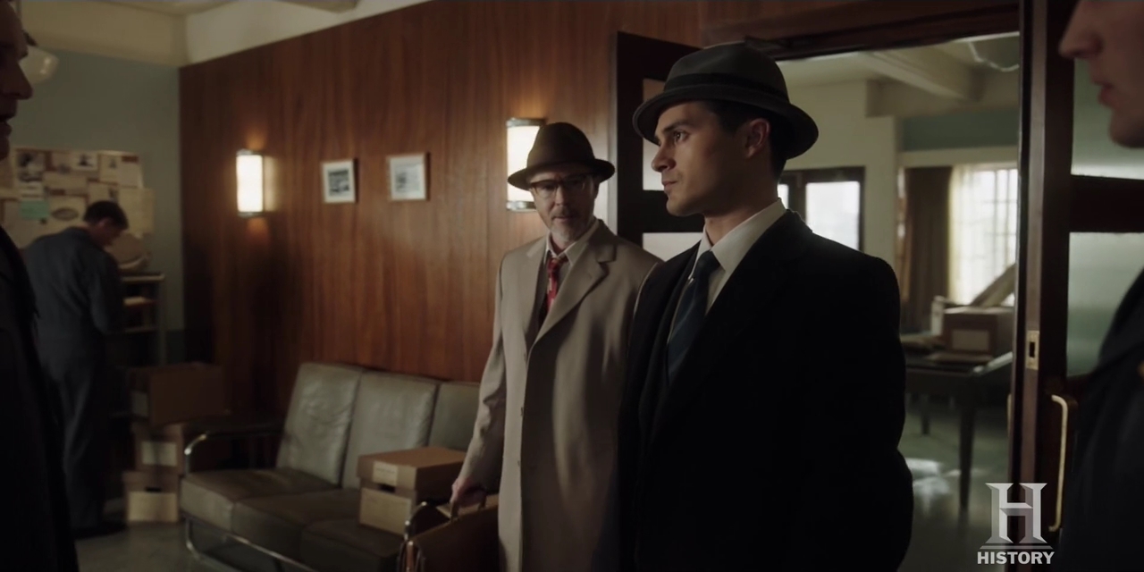 VampireDiariesWorld-dot-nl-ProjectBlueBook2x08-0878.jpg