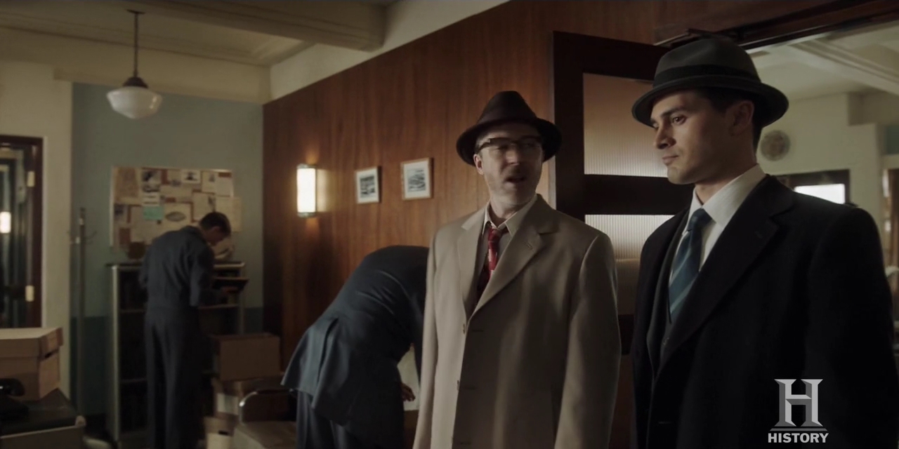 VampireDiariesWorld-dot-nl-ProjectBlueBook2x08-0919.jpg