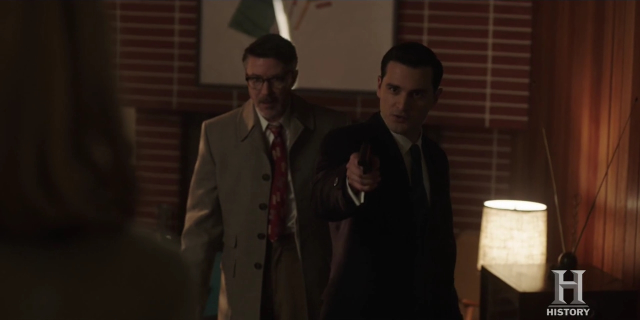 VampireDiariesWorld-dot-nl-ProjectBlueBook2x08-2005.jpg