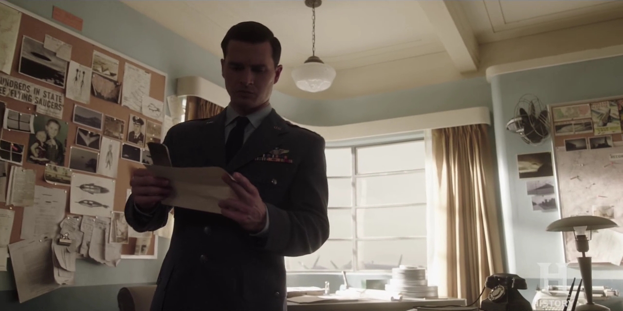 VampireDiariesWorld-dot-nl-ProjectBlueBook2x08-2416.jpg