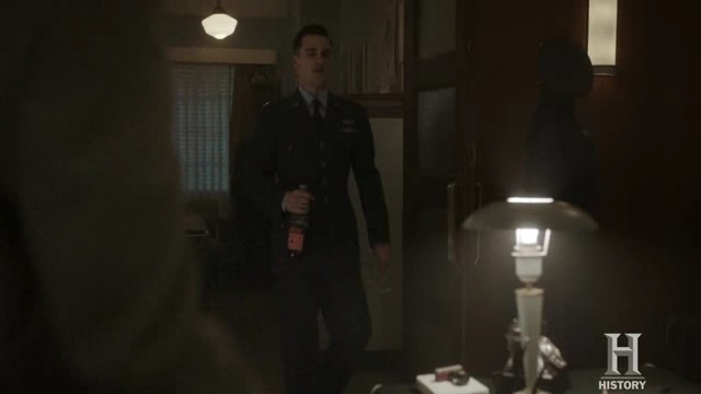 VampireDiariesWorld-dot-nl_ProjectBlueBook1x01-0445.jpg