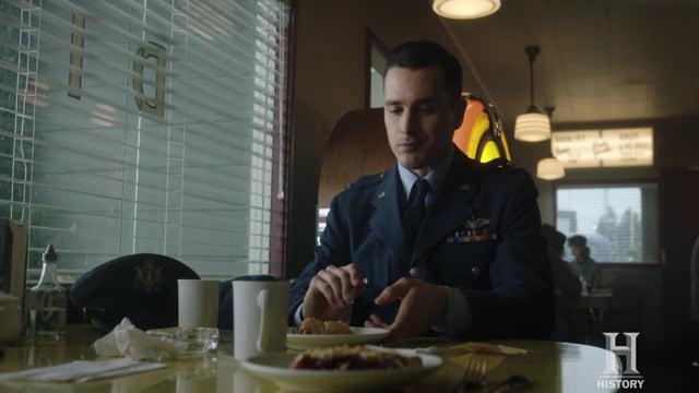 VampireDiariesWorld-dot-nl_ProjectBlueBook1x01-1276.jpg