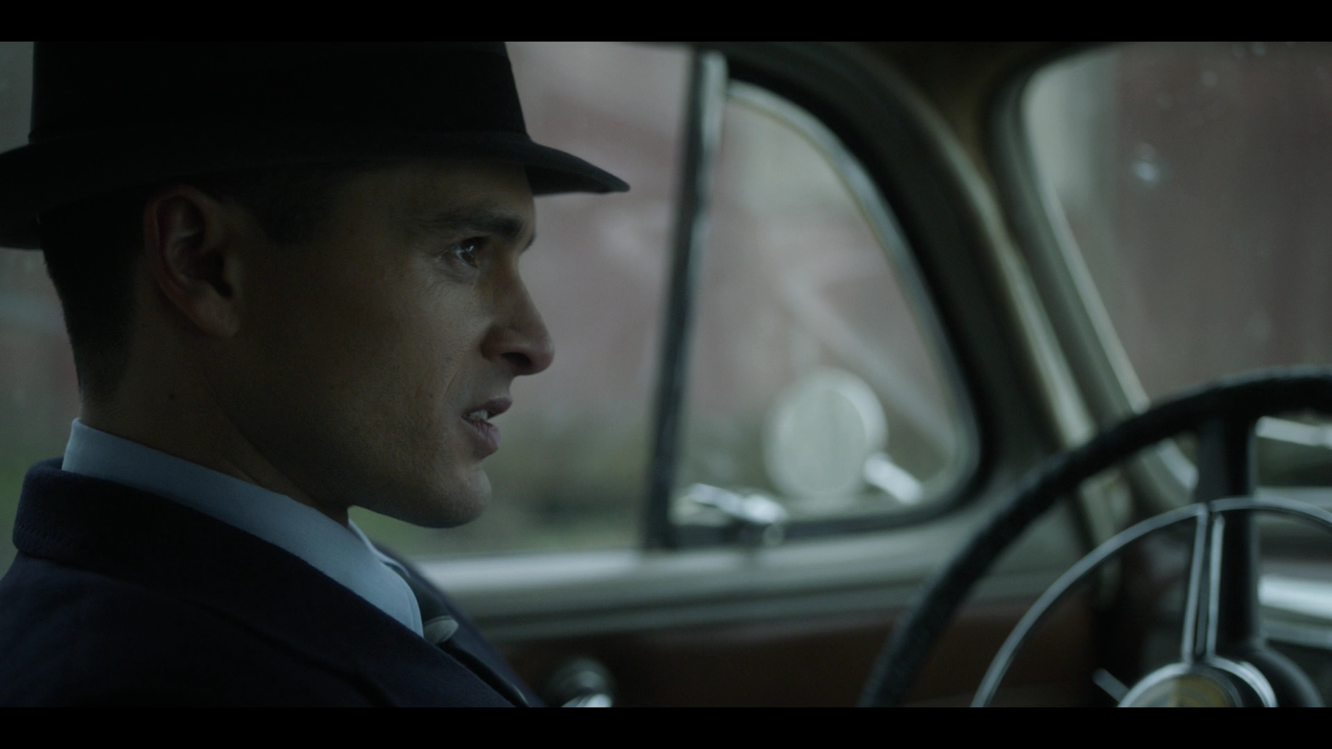 VampireDiariesWorld-dot-nl_ProjectBlueBook1x04-0331.jpg