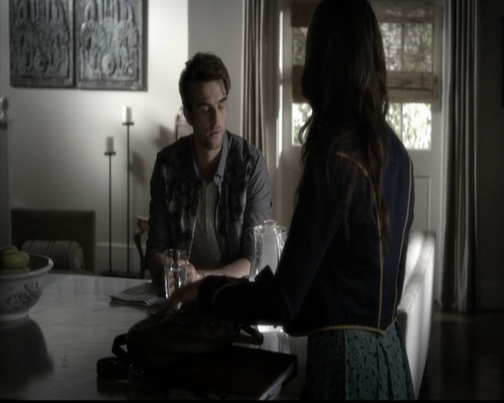 LucyHale-dot-nl_PrettyLittleLiars-4x23Unbridled0310.jpg