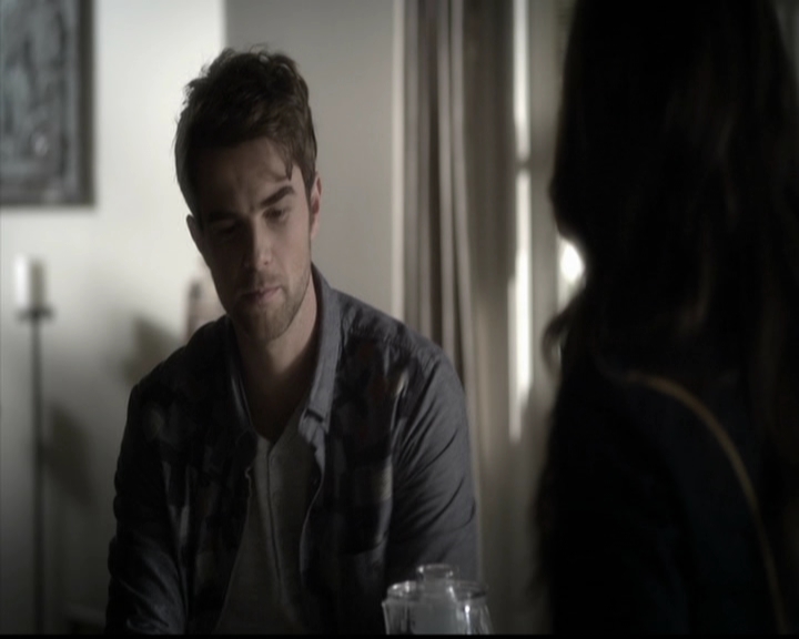 LucyHale-dot-nl_PrettyLittleLiars-4x23Unbridled0322.jpg