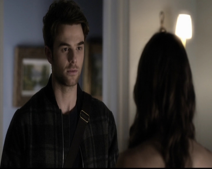 LucyHale-dot-nl_PrettyLittleLiars-4x23Unbridled1598.jpg