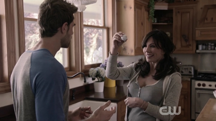 VampireDiariesWorld-dot-nl_SignificantMother-1x03-0396.jpg