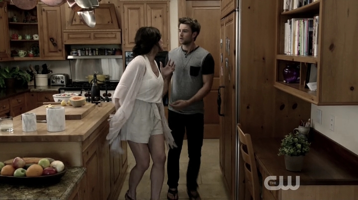 VampireDiariesWorld-dot-nl_SignificantMother-1x05-0912.jpg